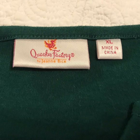 QF forest green 3/4 sleeve top with holiday camper — sparkly! (XL) - Picture 5 of 16